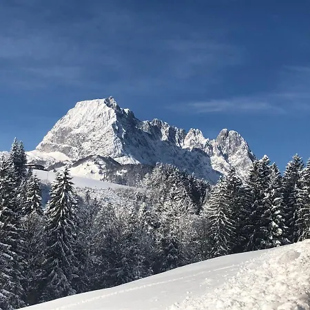 Pension Woergoetter Гостевой дом Бухен